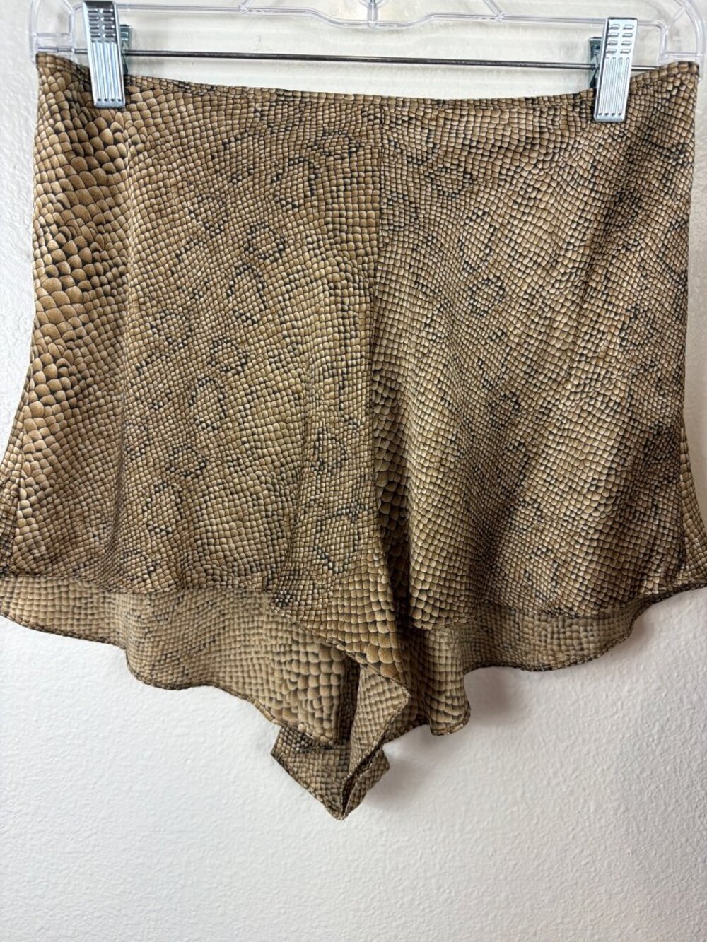 Vintage Victoria's Secret Silk Snake Print Set Y2K Cami Shorts XS/S (Tagged M) - Picture 6 of 16
